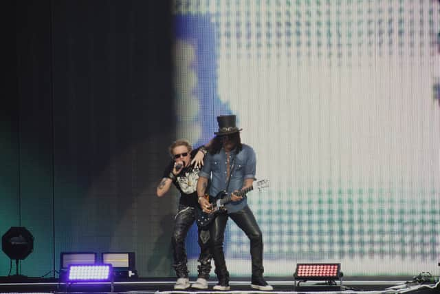 Axl Rose and Slash at BST Hyde Park. (Photo by Guilherme Nunes Cunha Neto / @guilhermeneto)