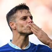 Chelsea's Spanish defender Cesar Azpilicueta celebrates at the end of the English Premier League football match   (Photo by JUSTIN TALLIS/AFP via Getty Images)