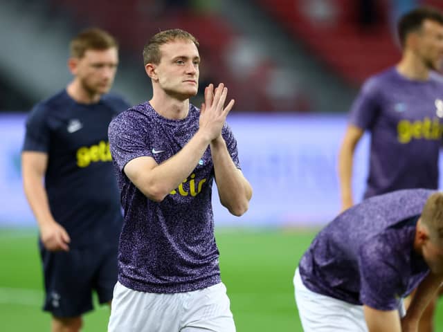 Oliver Skipp #4 of Tottenham Hotspur warms up prior to the pre-season friendly against the Lion City (Photo by Yong Teck Lim/Getty Images)