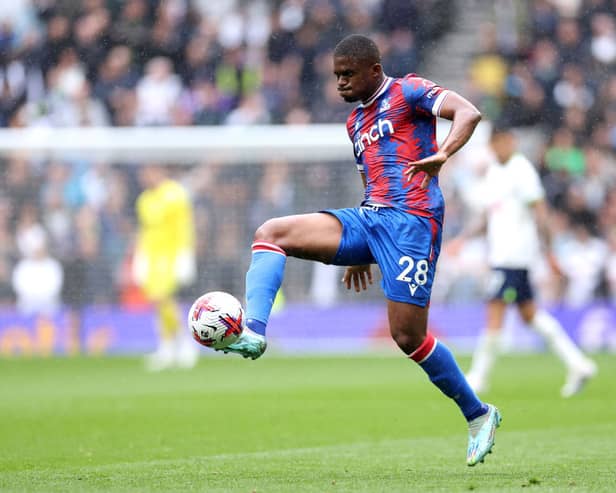  Cheick Doucoure of Crystal Palace controls the ball during the Premier League match (Photo by Warren Little/Getty Images)