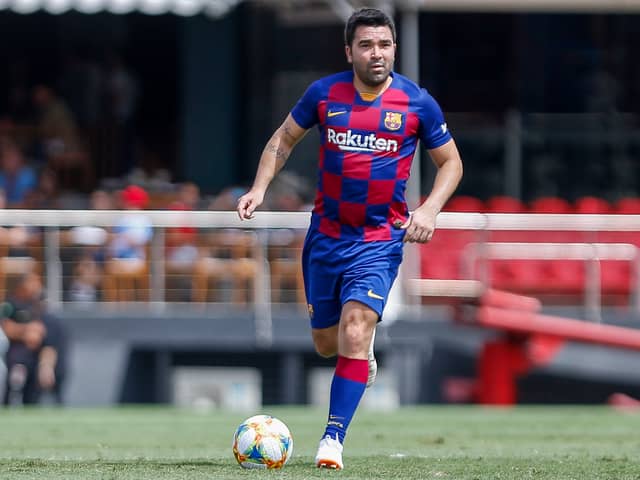 Deco controls the ball during a match between Barcelona and Borussia Dortmund for the Legends Cup 2019 (Image: Getty Images)