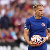  Mykhailo Mudryk of Chelsea looks on during the Premier League match between West Ham United and Chelsea  (Photo by Julian Finney/Getty Images)