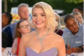 Holly Willoughby Featured Image  - 2023-09-06T104227.612.jpg