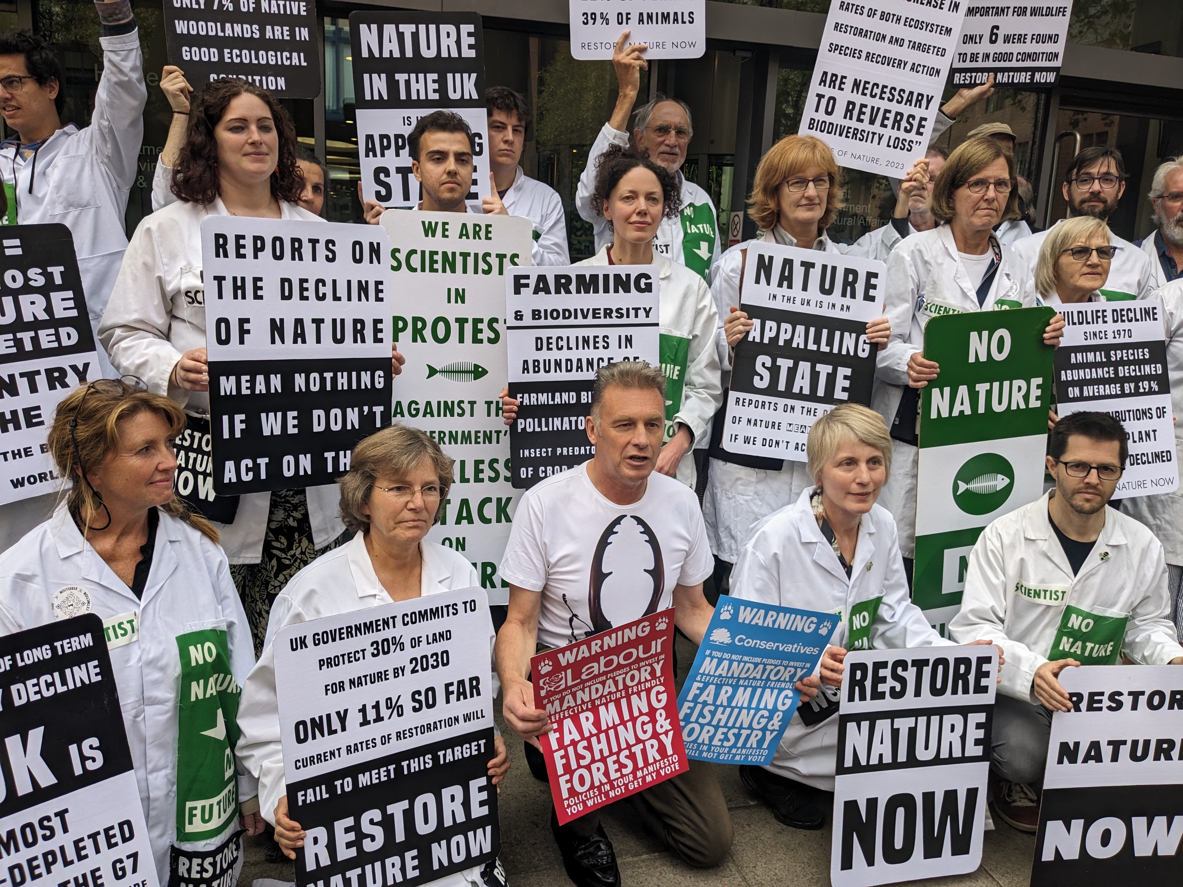 Chris Packham joins London protest after State of Nature report shows ‘devastating decline’ in wildlife