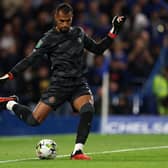 Chelsea’s Spanish goalkeeper #01 Robert Sanchez takes a goal kick during the English League Cup third round (Photo by ADRIAN DENNIS/AFP via Getty Images)