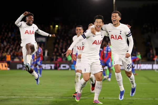  Son Heung-Min of Tottenham Hotspur (R2) celebrates with teammates Emerson (L) and Brennan Johnson of Tottenham Hotspur  (Photo by Alex Pantling/Getty Images)