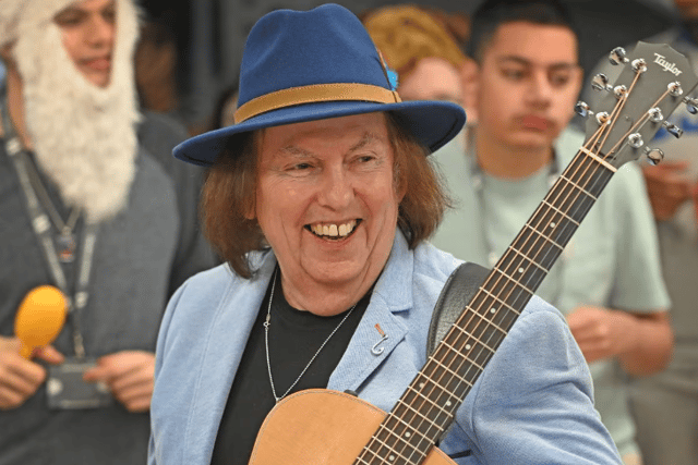 Dave Hill, 77, loves to talk about the festive song until now