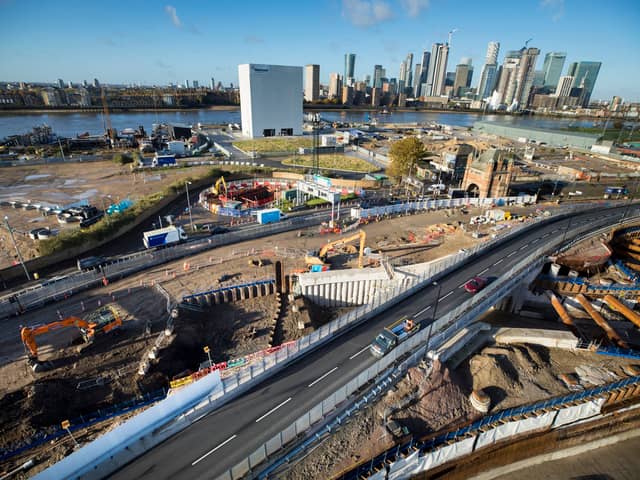 The Blackwall Tunnel links the London Borough of Tower Hamlets with the Royal Borough of Greenwich, and part of the A102 road