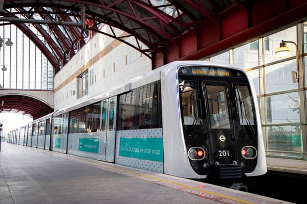 A total of 54 new turquoise trains will enter service between 2024 and 2026