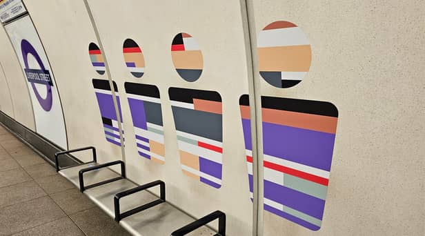 One of the "vinyl covering" designs trialled by TfL at Liverpool Street Elizabeth line station to cover 'ghost markings'. (Photo by ianvisits.co.uk)