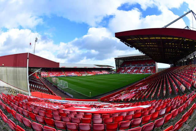 Warnock has taken temporary charge at Pittodrie.