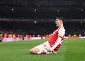 Arsenal are chasing their first league title in 20 years.