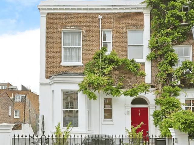 The property was originally built circa 1871 by local builder Jeremiah Little, and has a long history associated with artists,