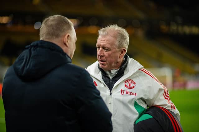 Steve McClaren will leave his post at Manchester United.