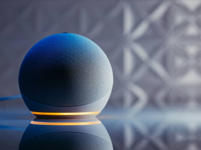 Expert reveals why we shouldn't rely on voice assistants for medical advice. (Photo: Pexels, Jonathan Borba)