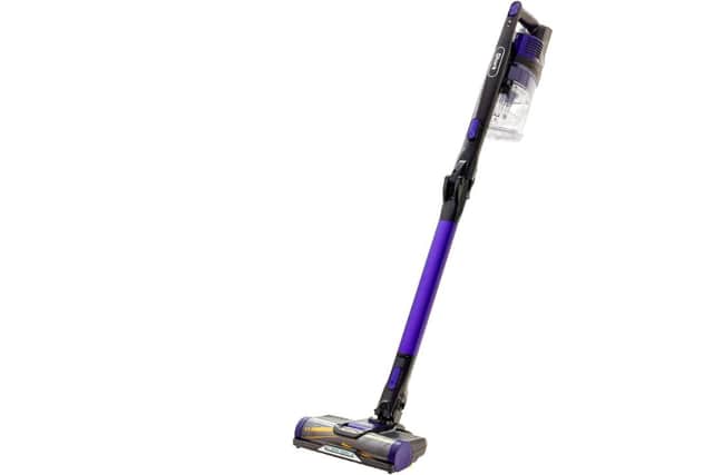 The IZ202UKT comes with a range of accessories