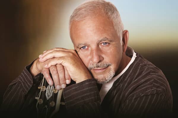 David Essex is bringing his 2024 Tour to the region