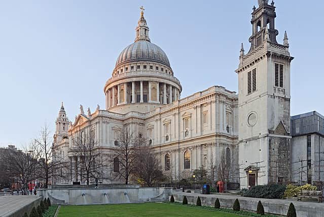 St Paul's Cathedral was destroyed in the Great Fire and was later rebuilt in its iconic form