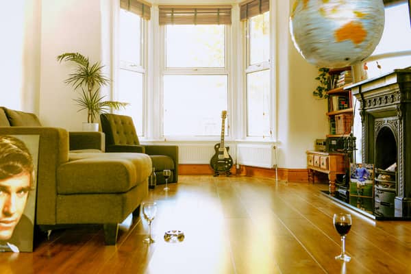 This property is on the market with Purplebricks for £550,000