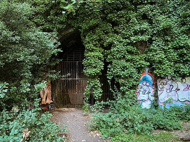Tunnel portal of the former Edgware, Highgate and London Railway towards Highgate. Today it is a nesting ground for bats.