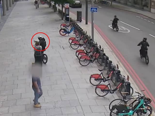‘Intimidating’ thieves steal ‘£20k’ worth of phones from the public.