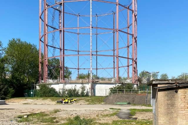 The last remaining gasholder in Rotherhithe will be dismantled