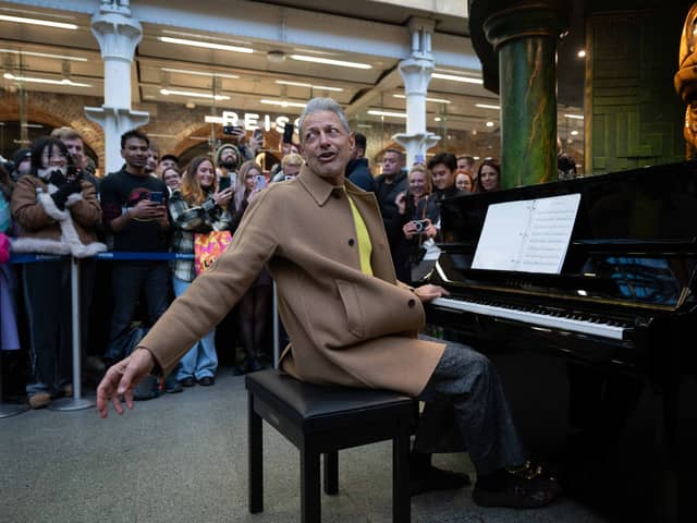 Jeff Goldblum gave an impromptu performance at St Pancras International 
