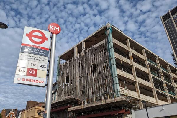 The SL5 route starts in Croydon town centre, and passes through Addiscombe, Shirley and Beckenham before arriving in Bromley