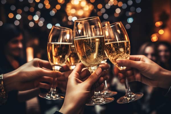 What time are pubs allowed to open on New Year's Eve - including Wetherspoons, Greene King and more (Photo: Oleksandr Blishch - stock.adobe.com)