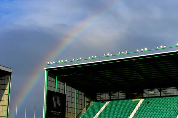 Luke Amos wants to move on from Hibernian.