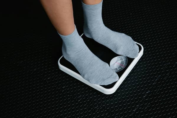 The Medicines and Healthcare products Regulatory Agency (MHRA) has issued a warning about buying weight-loss drugs online.
