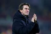 Thomas Frank, Manager of Brentford, acknowledges the fans after the Premier League match between Brentford FC and Liverpool FC at Gtech Community Stadium on January 18, 2025 in Brentford, England