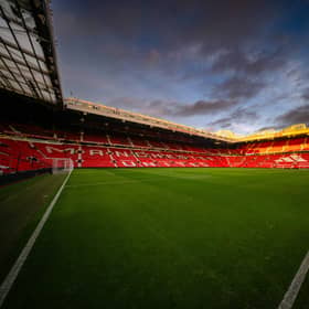 Manchester United are reported to have entered talks with Napoli.