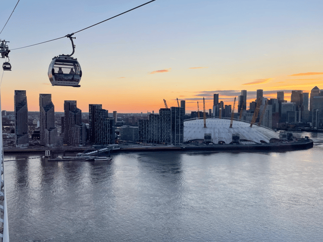 Take your date on a sky-high flight over the River Thames 