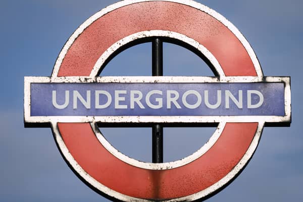 The things we’ve seen while traveling on the tube that give us the ick.