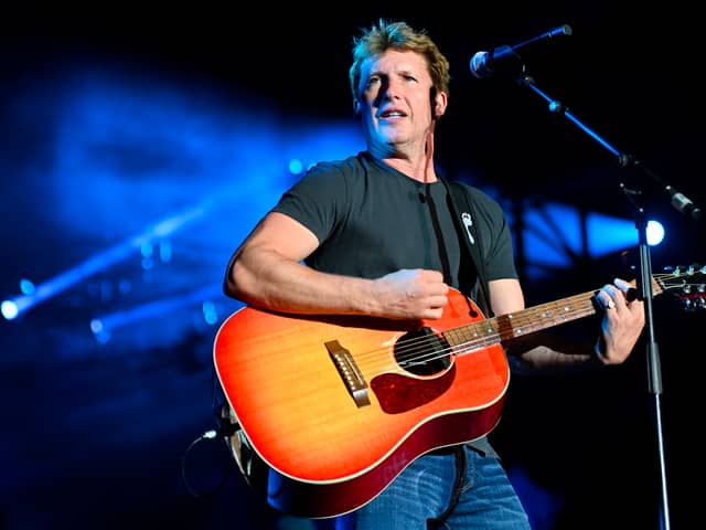 James Blunt will take over the O2 Arena this week - here’s the stage timings fans can expect for his show.