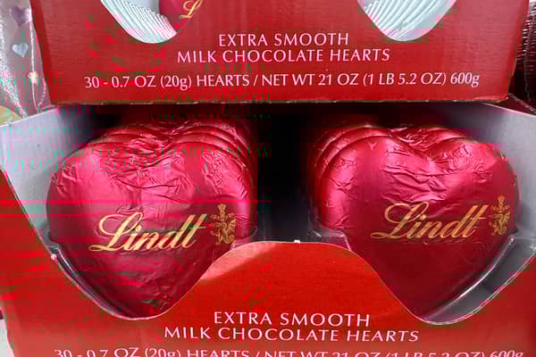 Lindt will open a new flagship store in London next month.