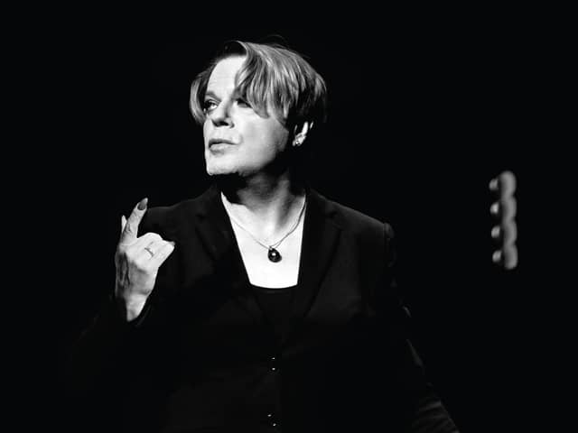 Eddie Izzard is set to bring their performance of Hamlet to UK audiences in late 2025.