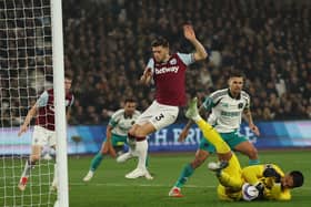 West Ham are defeated by Newcastle United.