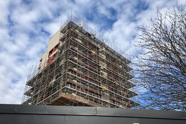 One contractor told the LDRS: "This job will take a long time, the place is full of asbestos"