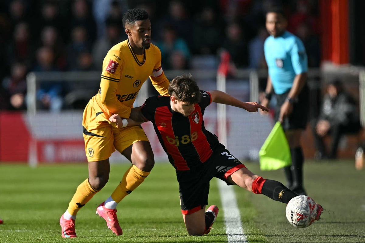 Arsenal eye Liverpool transfer 'hijack' amid unexpected injury boost