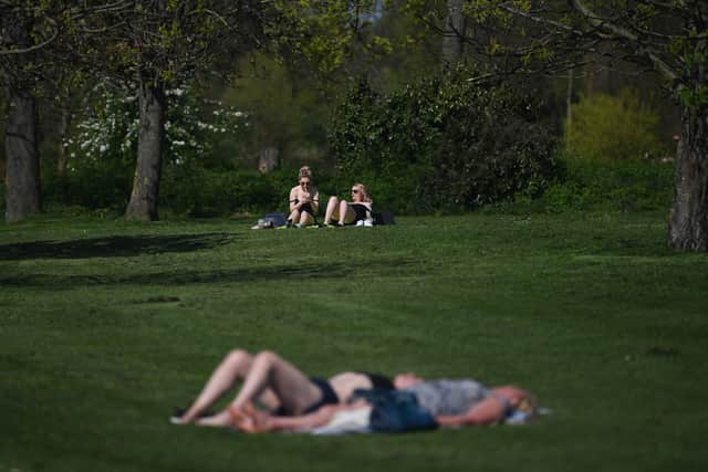 Regent’s Park in London is a prime picnic spot.