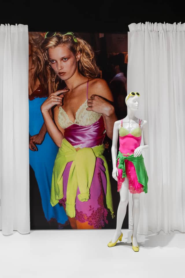 It will include many looks that has never been displayed in the UK before 
