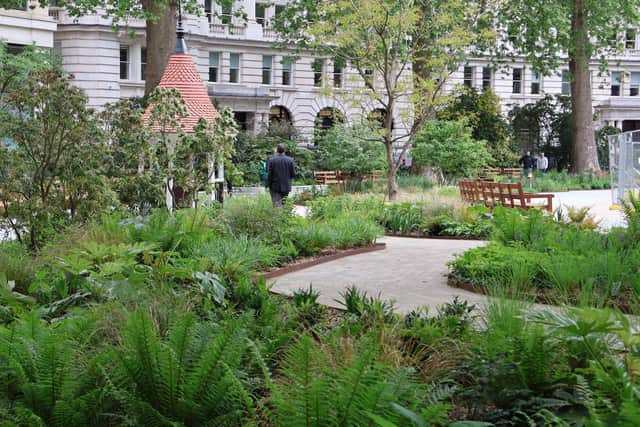 For most of the last 10 years Finsbury Circus Gardens has been closed to the public while it was used by Crossrail to build the nearby Liverpool Street Elizabeth Line station