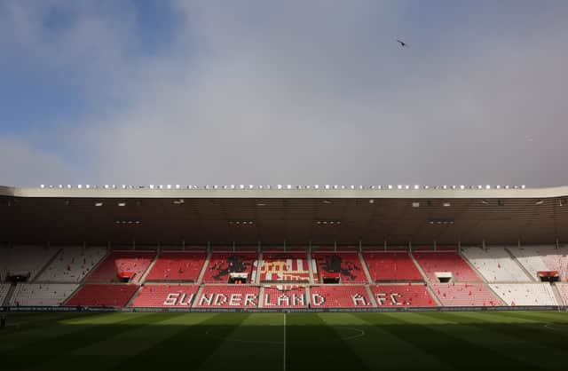 Sunderland are looking to sign the Chelsea goalkeeper.