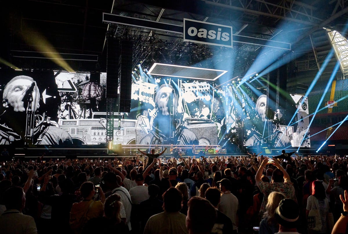Oasis setlist 2025 for Wembley Stadium