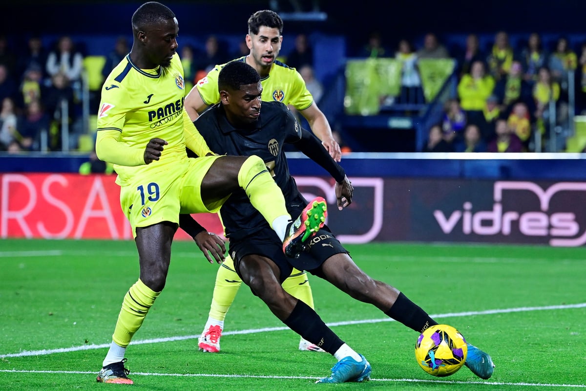 Arsenal transfer round-up: Gunners in 'very advanced talks' as target considers U-turn