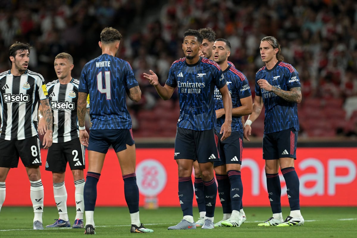 Arsenal handed boost by 'incredible' defender in £85m Real Madrid blow