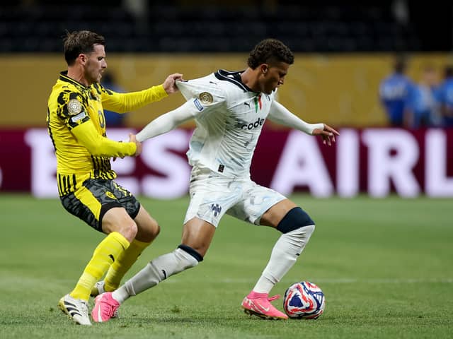 West Ham could miss out on a midfielder
