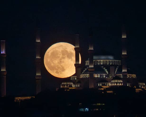  The Sturgeon full moon is this weekend but will it actually be visible in London?